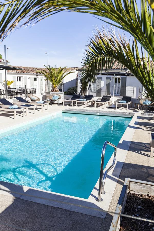 Hotel Les Bois Flottais เลอบัวส์-ปลาจ-อ็อง-เร ภายนอก รูปภาพ
