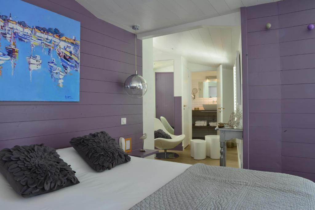 Hotel Les Bois Flottais เลอบัวส์-ปลาจ-อ็อง-เร ภายนอก รูปภาพ